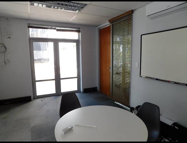 235M² OFFICE TO LET IN ILLOVO